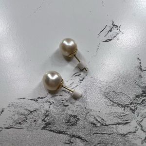 Solid 14k pearl earring studs